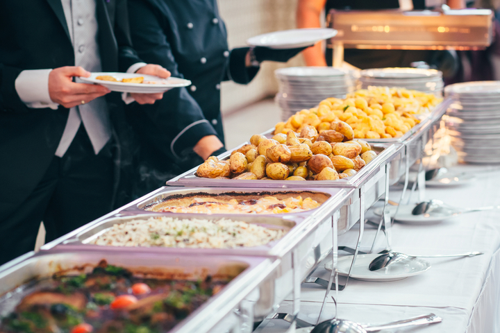 Catering and Food Service Contractor Market